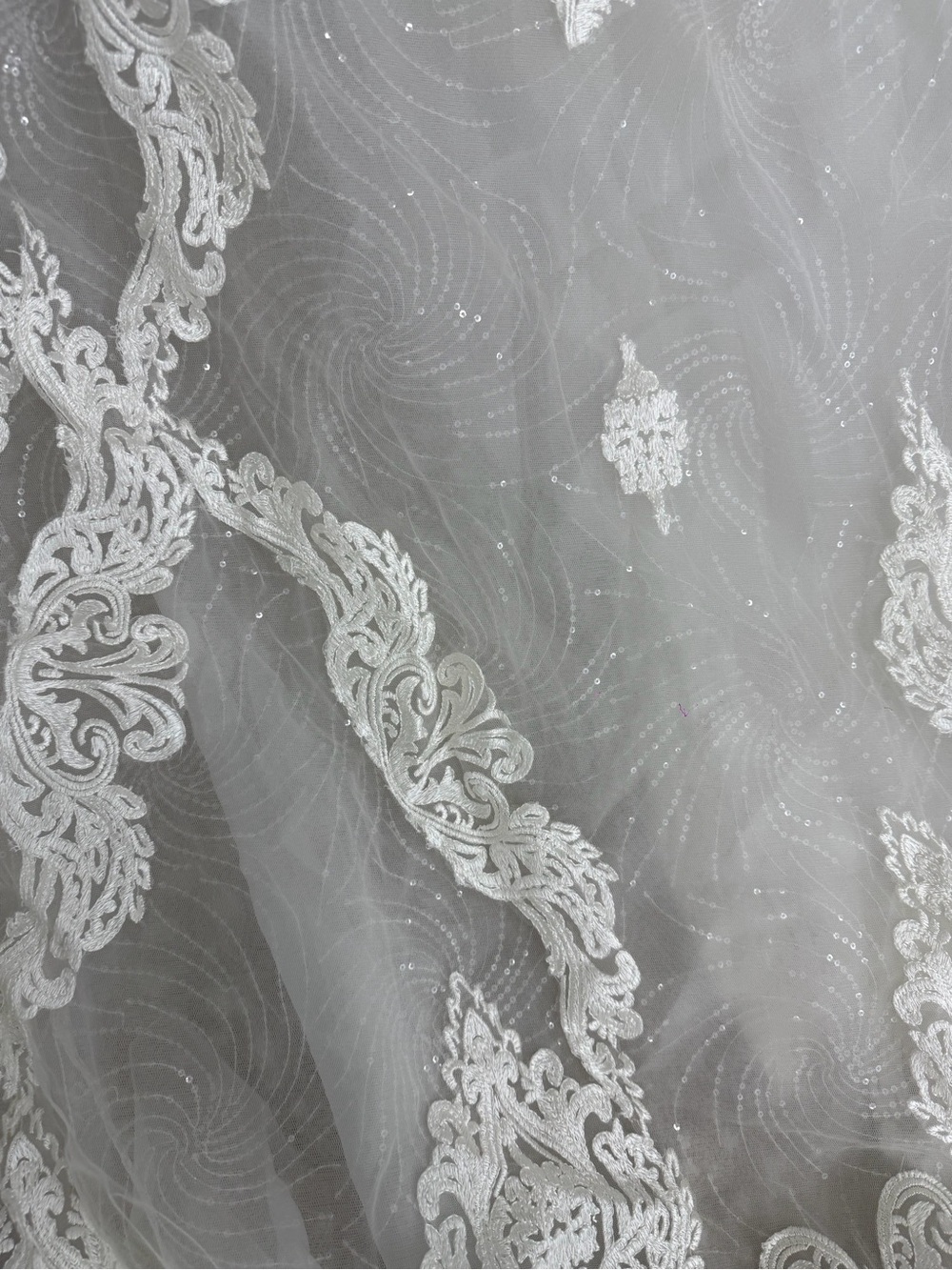 Elegant White Lace A-Line Wedding Dress with Illusion Sleeves - Picture 8 of 9